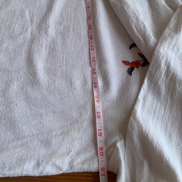 Embroidered H&M Blouse - Picture 10 of 11